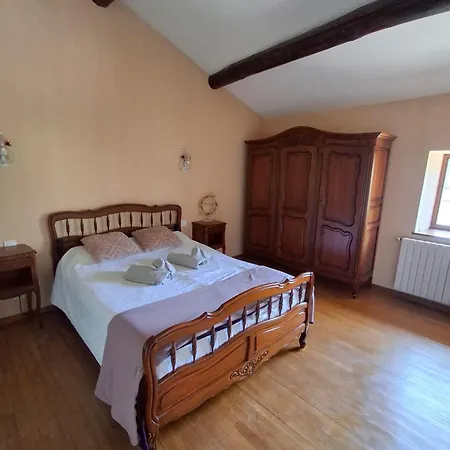 Familial Aux Portes De Foix 